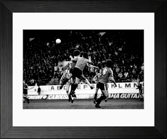 Framed Print : English League Division Two match. Sheffield Wednesday 1 v Queens Park Rangers 3