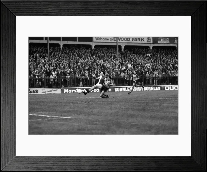 Framed Print : English League Division Two match. Blackburn Rovers 0 v Luton Town 1 Framed Print : English League Division Two match. Blackburn Rovers 0 v Luton Town 1