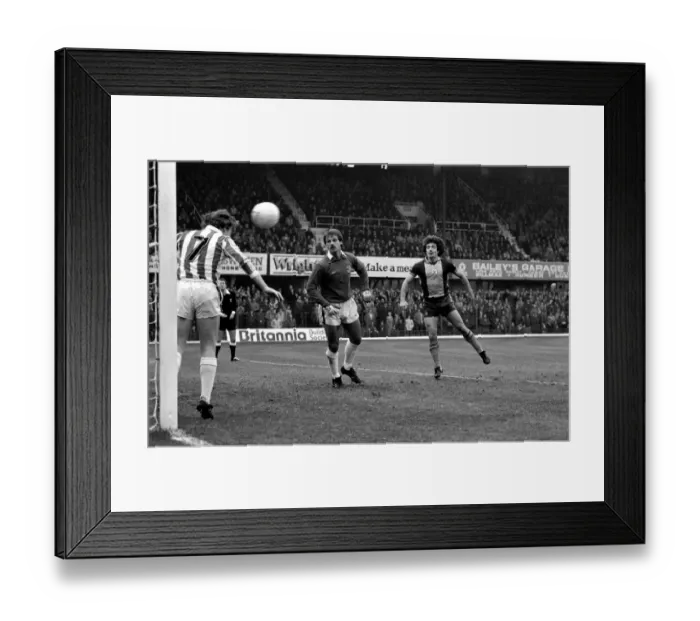 Framed Print : English League Division One match. Stoke City 0 v Southampton 2 Framed Print : English League Division One match. Stoke City 0 v Southampton 2