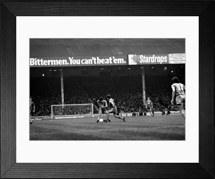 Framed Print : English League Division One match at Maine Road. Manchester City 3 v Middlesbrough 2 Framed Print : English League Division One match at Maine Road. Manchester City 3 v Middlesbrough 2