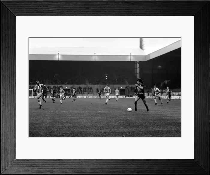 Framed Print : English League Division One match. Stoke City 0 v Southampton 2 Framed Print : English League Division One match. Stoke City 0 v Southampton 2