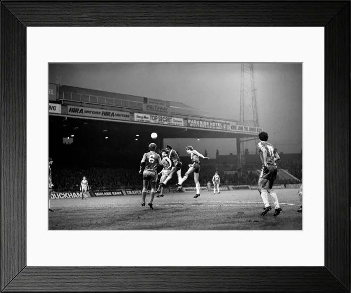Framed Print : English League Division One match at Maine Road. Manchester City 3 v Middlesbrough 2 Framed Print : English League Division One match at Maine Road. Manchester City 3 v Middlesbrough 2
