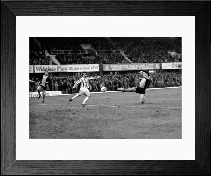 Framed Print : English League Division One match. Stoke City 0 v Southampton 2 Framed Print : English League Division One match. Stoke City 0 v Southampton 2