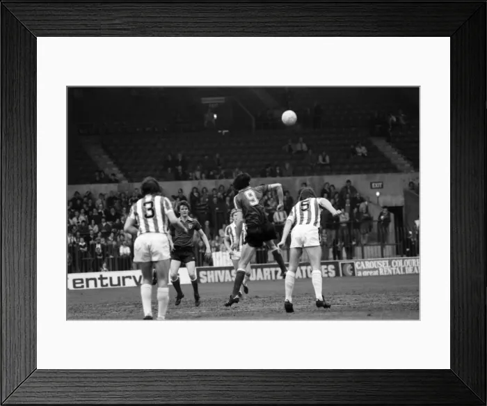 Framed Print : Stoke City 2 v. Sunderland 0. Division One Football. April 1981 MF02-18-014 Framed Print : Stoke City 2 v. Sunderland 0. Division One Football. April 1981 MF02-18-014