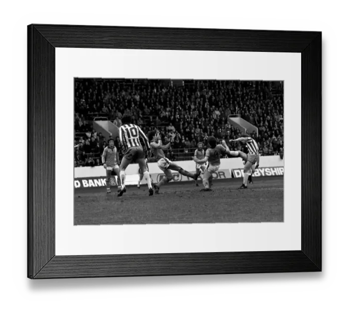 Framed Print : Sheffield Wednesday 3 v. Luton 1. Division Two Football. April 1981 MF02-14-027 Framed Print : Sheffield Wednesday 3 v. Luton 1. Division Two Football. April 1981 MF02-14-027