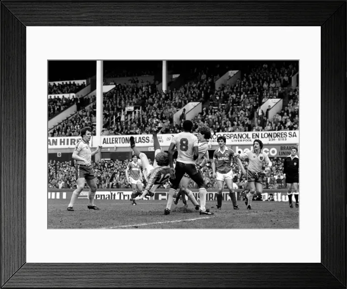 Framed Print : Everton 0 v. Norwich City 2. Division One Football. April 1981 MF02-13-024