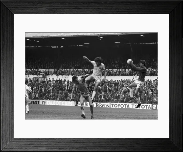 Framed Print : Leeds United 3 v. Coventry 0. Division 1 Football. April 1981 MF02-11-049 Framed Print : Leeds United 3 v. Coventry 0. Division 1 Football. April 1981 MF02-11-049