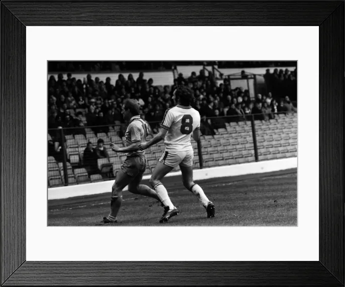 Framed Print : Leeds United 3 v. Coventry 0. Division 1 Football. April 1981 MF02-11-055