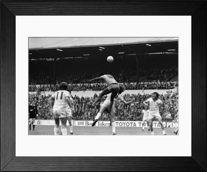 Framed Print : Leeds United 3 v. Coventry 0. Division 1 Football. April 1981 MF02-11-082 Framed Print : Leeds United 3 v. Coventry 0. Division 1 Football. April 1981 MF02-11-082