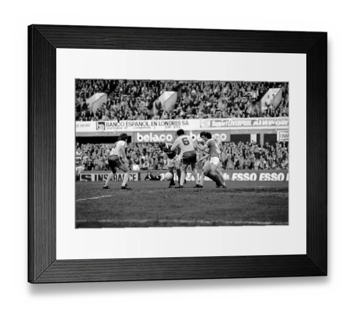Framed Print : Everton 0 v. Norwich City 2. Division One Football. April 1981 MF02-13-022 Framed Print : Everton 0 v. Norwich City 2. Division One Football. April 1981 MF02-13-022