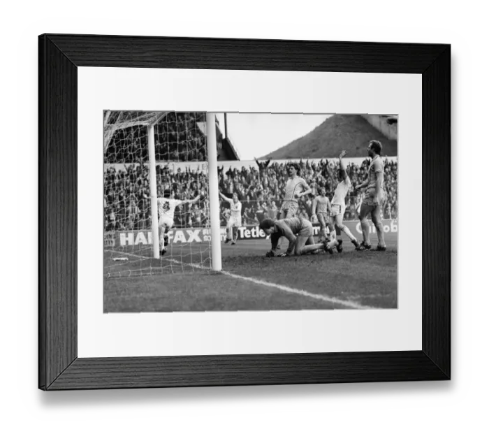 Framed Print : Leeds United 3 v. Coventry 0. Division 1 Football. April 1981 MF02-11-025 Framed Print : Leeds United 3 v. Coventry 0. Division 1 Football. April 1981 MF02-11-025