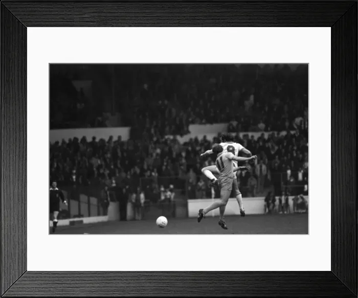 Framed Print : Leeds United 3 v. Coventry 0. Division 1 Football. April 1981 MF02-11-036