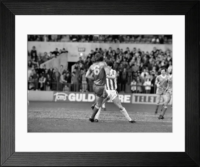 Framed Print : Stoke City 0 v. Birmingham City 0. Division One Football. March 1981 MF02-10-009 Framed Print : Stoke City 0 v. Birmingham City 0. Division One Football. March 1981 MF02-10-009