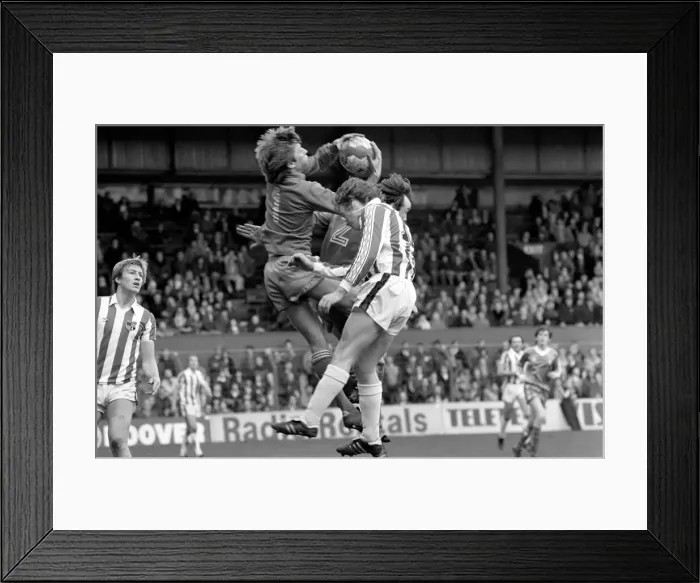 Framed Print : Stoke City 0 v. Birmingham City 0. Division One Football. March 1981 MF02-10-013