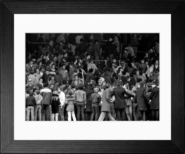 Framed Print : English League Division One match at Highbury. Arsenal 2 v West Ham United 0 Framed Print : English League Division One match at Highbury. Arsenal 2 v West Ham United 0