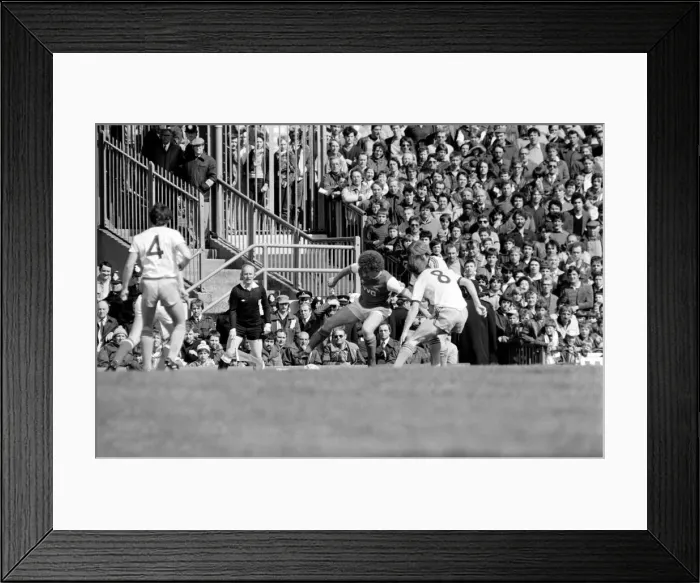 Framed Print : English League Division One match at Highbury. Arsenal 2 v West Ham United 0 Framed Print : English League Division One match at Highbury. Arsenal 2 v West Ham United 0