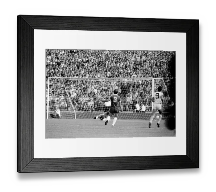 Framed Print : English League Division Two match at Stamford Bridge. Chelsea 0 v West Ham United 1 Framed Print : English League Division Two match at Stamford Bridge. Chelsea 0 v West Ham United 1