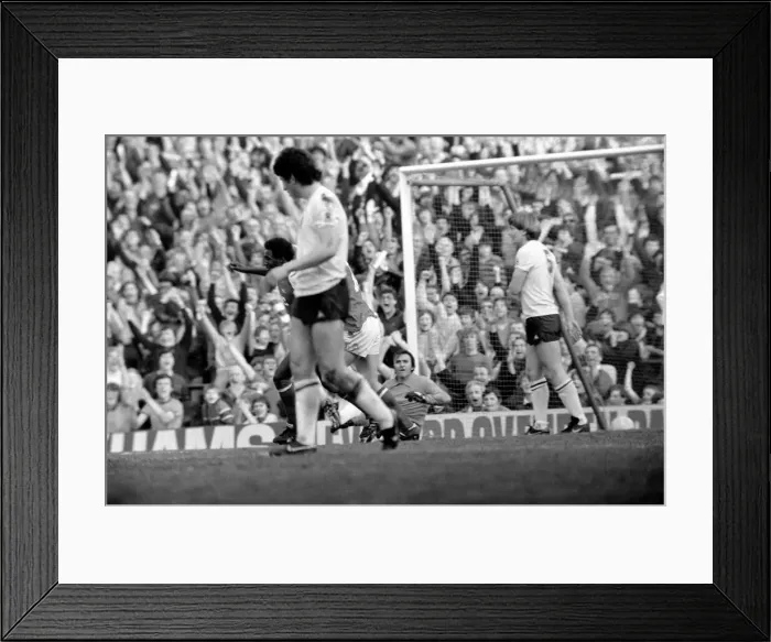 Framed Print : English League Division One match at Highbury. Arsenal 4 v Aston Villa 3 Framed Print : English League Division One match at Highbury. Arsenal 4 v Aston Villa 3