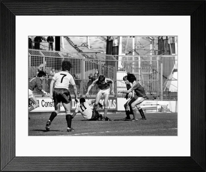 Framed Print : English League Division Two match at The Valley. Charlton Athletic 1 v Watford 1 Framed Print : English League Division Two match at The Valley. Charlton Athletic 1 v Watford 1