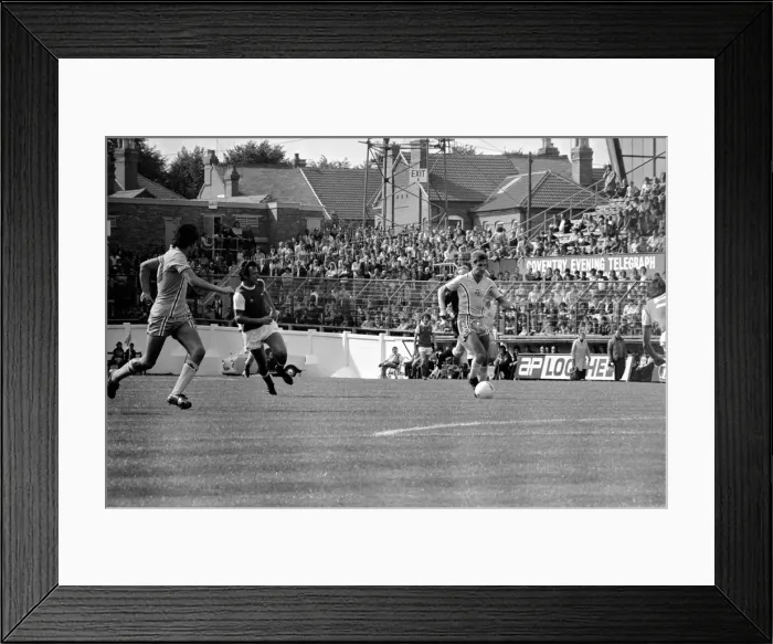 Framed Print : English Division 1. Coventry 3 v. Arsenal 1. August 1980 LF04-09-004 Framed Print : English Division 1. Coventry 3 v. Arsenal 1. August 1980 LF04-09-004