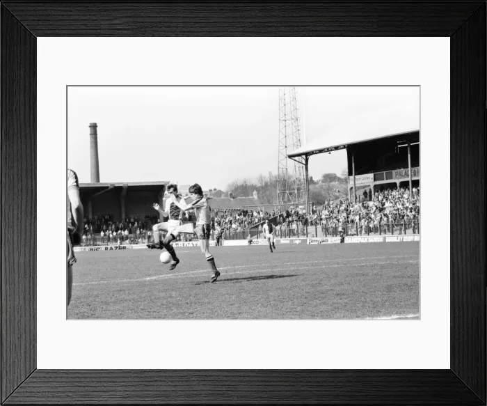 Framed Print : Blackburn Rovers 1 v. Watford 2. April 1982 MF06-29-002 Local Caption Division 1 Framed Print : Blackburn Rovers 1 v. Watford 2. April 1982 MF06-29-002 Local Caption Division 1