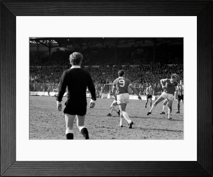 Framed Print : Sheffield United 1 v. Bury 1. April 1982 MF06-27-030 Local Caption Division 4 Framed Print : Sheffield United 1 v. Bury 1. April 1982 MF06-27-030 Local Caption Division 4