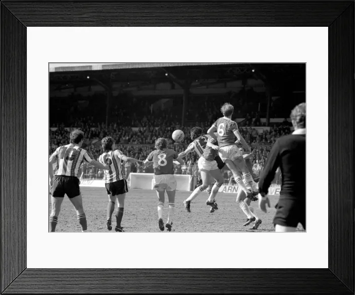 Framed Print : Sheffield United 1 v. Bury 1. April 1982 MF06-27-045 Local Caption Division 4 Framed Print : Sheffield United 1 v. Bury 1. April 1982 MF06-27-045 Local Caption Division 4