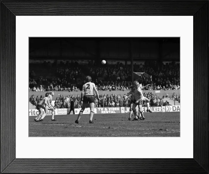 Framed Print : Stoke 0 v. Sunderland 1. April 1982 MF06-28-011 Local Caption Division 1 Football Framed Print : Stoke 0 v. Sunderland 1. April 1982 MF06-28-011 Local Caption Division 1 Football
