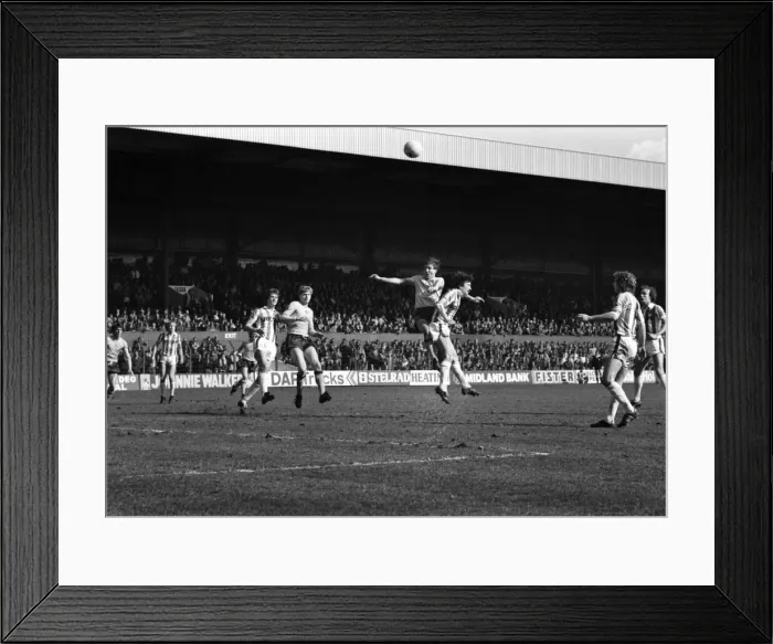 Framed Print : Stoke 0 v. Sunderland 1. April 1982 MF06-28-003 Local Caption Division 1 Football Framed Print : Stoke 0 v. Sunderland 1. April 1982 MF06-28-003 Local Caption Division 1 Football