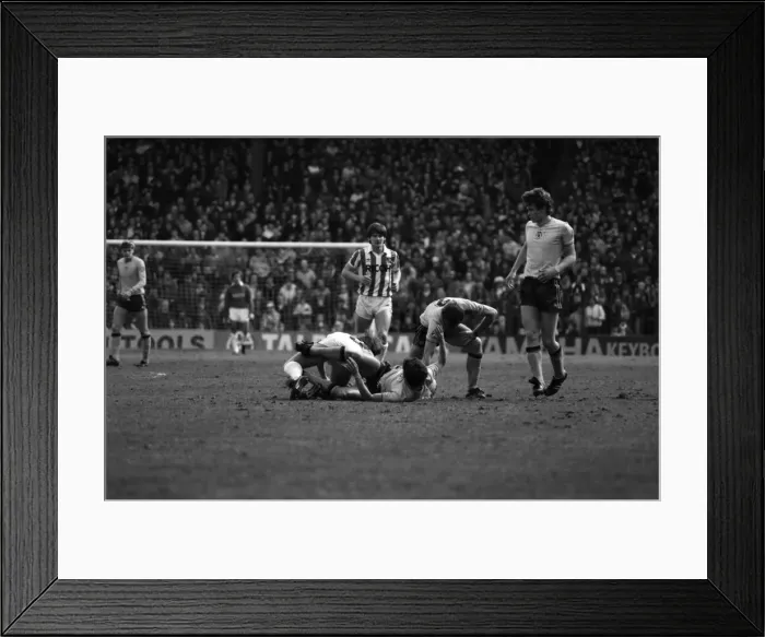 Framed Print : Stoke 0 v. Sunderland 1. April 1982 MF06-28-026 Local Caption Division 1 Football Framed Print : Stoke 0 v. Sunderland 1. April 1982 MF06-28-026 Local Caption Division 1 Football