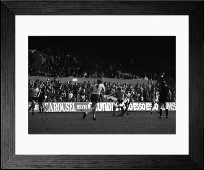 Framed Print : Stoke 0 v. Sunderland 1. April 1982 MF06-28-022 Local Caption Division 1 Football Framed Print : Stoke 0 v. Sunderland 1. April 1982 MF06-28-022 Local Caption Division 1 Football
