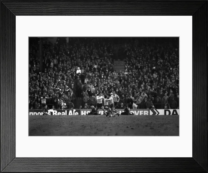 Framed Print : Stoke 0 v. Sunderland 1. April 1982 MF06-28-027 Local Caption Division 1 Football Framed Print : Stoke 0 v. Sunderland 1. April 1982 MF06-28-027 Local Caption Division 1 Football