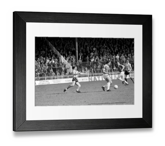 Framed Print : Sheffield United 1 v. Bury 1. April 1982 MF06-27-047 Local Caption Division 4 Framed Print : Sheffield United 1 v. Bury 1. April 1982 MF06-27-047 Local Caption Division 4