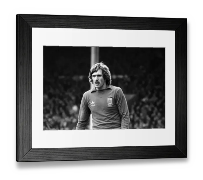 Framed Print : Manchester City 0 v. West Ham United 1. April 1982 MF06-23-071 Local Caption