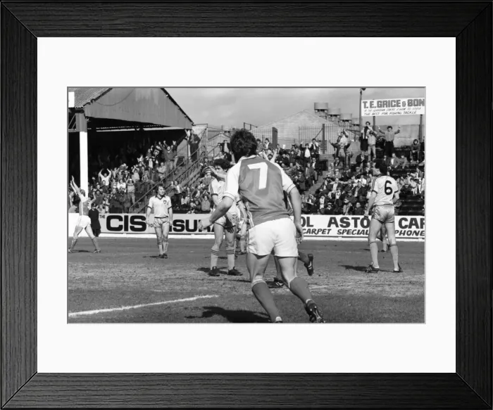 Framed Print : Rotherham United 2 v. Grimsby 2. April 1982 MF06-26-001 Local Caption Division 1 Framed Print : Rotherham United 2 v. Grimsby 2. April 1982 MF06-26-001 Local Caption Division 1