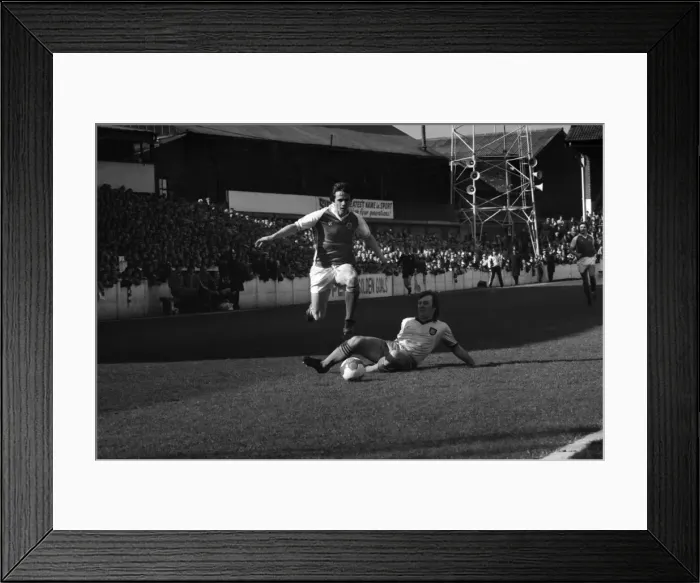Framed Print : Rotherham United 2 v. Grimsby 2. April 1982 MF06-26-005 Local Caption Division 1 Framed Print : Rotherham United 2 v. Grimsby 2. April 1982 MF06-26-005 Local Caption Division 1