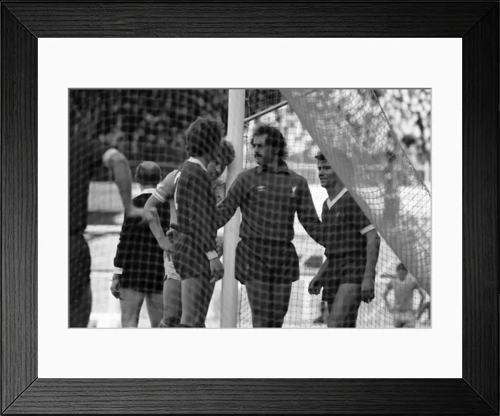 Framed Print : Manchester City 0 v. Liverpool 5. April 1982 MF06-25-011 Local Caption Division 1 Framed Print : Manchester City 0 v. Liverpool 5. April 1982 MF06-25-011 Local Caption Division 1