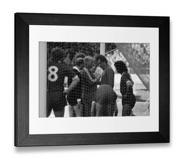 Framed Print : Manchester City 0 v. Liverpool 5. April 1982 MF06-25-010 Local Caption Division 1 Framed Print : Manchester City 0 v. Liverpool 5. April 1982 MF06-25-010 Local Caption Division 1