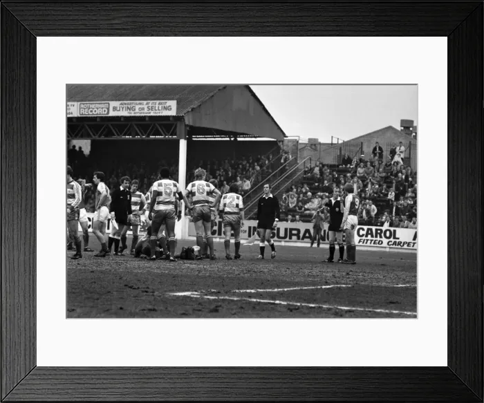 Framed Print : Rotherham United 1 v. Queens Park Rangers 0. March 1982 MF06-20-005 Local Caption Framed Print : Rotherham United 1 v. Queens Park Rangers 0. March 1982 MF06-20-005 Local Caption