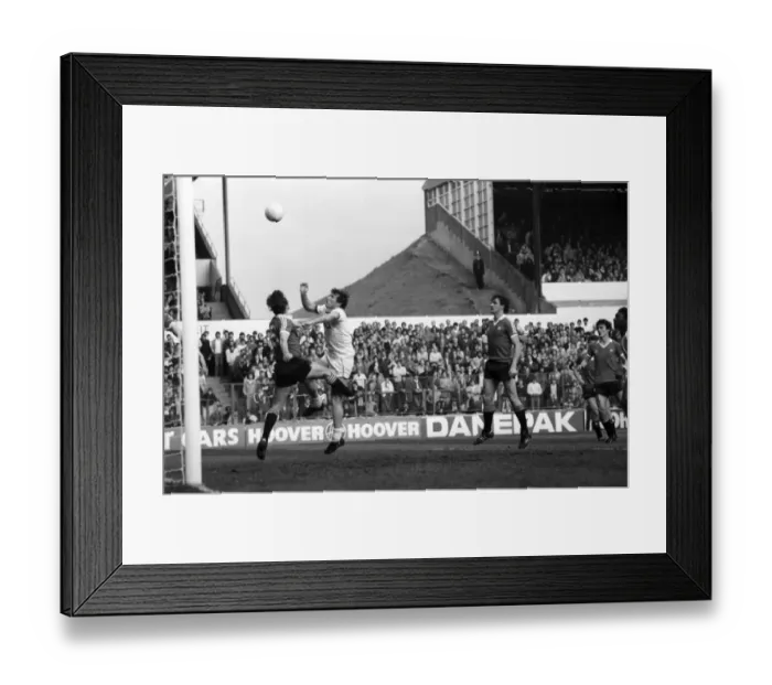 Framed Print : Leeds United 0 v. Manchester United 0. April 1982 MF06-22-110 Local Caption Framed Print : Leeds United 0 v. Manchester United 0. April 1982 MF06-22-110 Local Caption