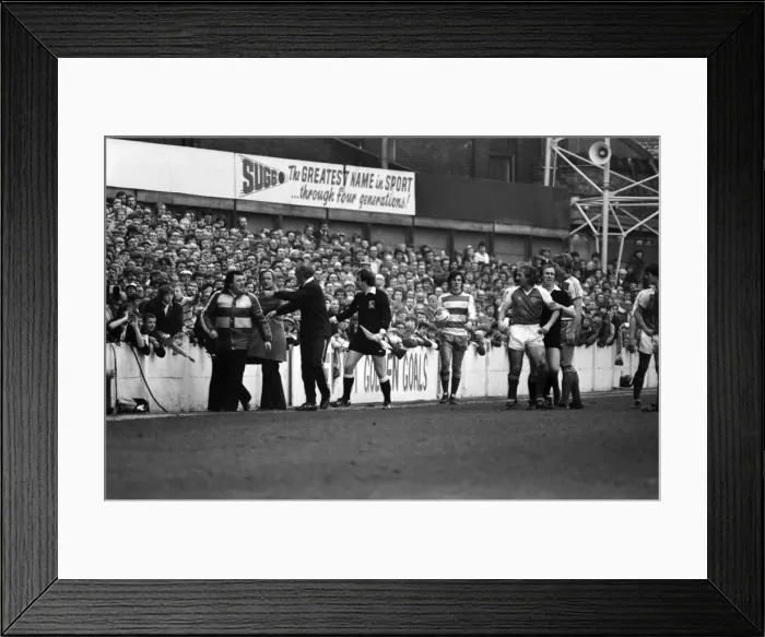 Framed Print : Rotherham United 1 v. Queens Park Rangers 0. March 1982 MF06-20-031 Local Caption Framed Print : Rotherham United 1 v. Queens Park Rangers 0. March 1982 MF06-20-031 Local Caption