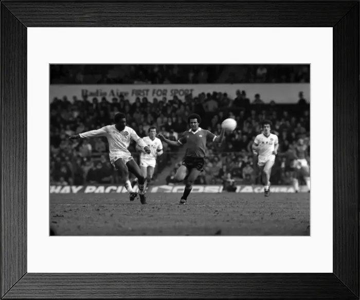 Framed Print : Leeds United 0 v. Manchester United 0. April 1982 MF06-22-084 Local Caption Framed Print : Leeds United 0 v. Manchester United 0. April 1982 MF06-22-084 Local Caption