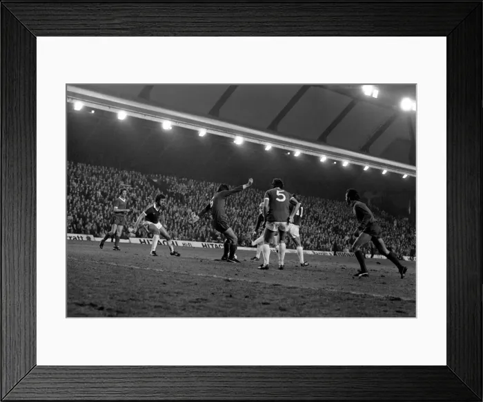 Framed Print : English League Division One match at Anfield. Liverpool 3 v Everton 1