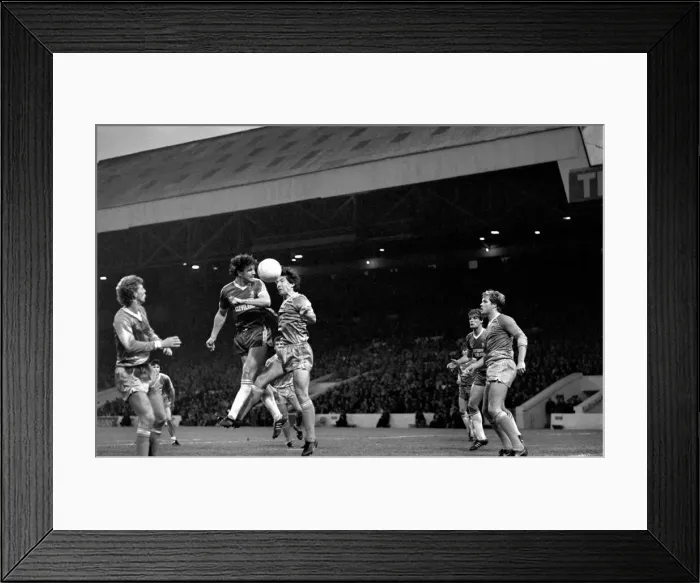 Framed Print : English League Division One match at Maine Road. Manchester City 3 v Middlesbrough 2 Framed Print : English League Division One match at Maine Road. Manchester City 3 v Middlesbrough 2