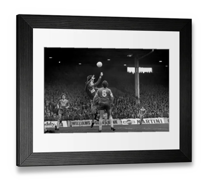 Framed Print : English League Division One match at Maine Road. Manchester City 3 v Middlesbrough 2 Framed Print : English League Division One match at Maine Road. Manchester City 3 v Middlesbrough 2