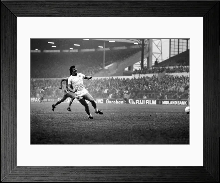 Framed Print : English League Division One match at Elland Road. Leeds United 1 v Notts County 0