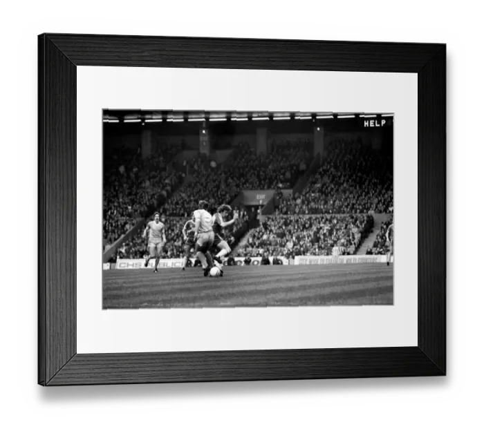 Framed Print : English League Division One match at Maine Road. Manchester City 3 v Middlesbrough 2 Framed Print : English League Division One match at Maine Road. Manchester City 3 v Middlesbrough 2