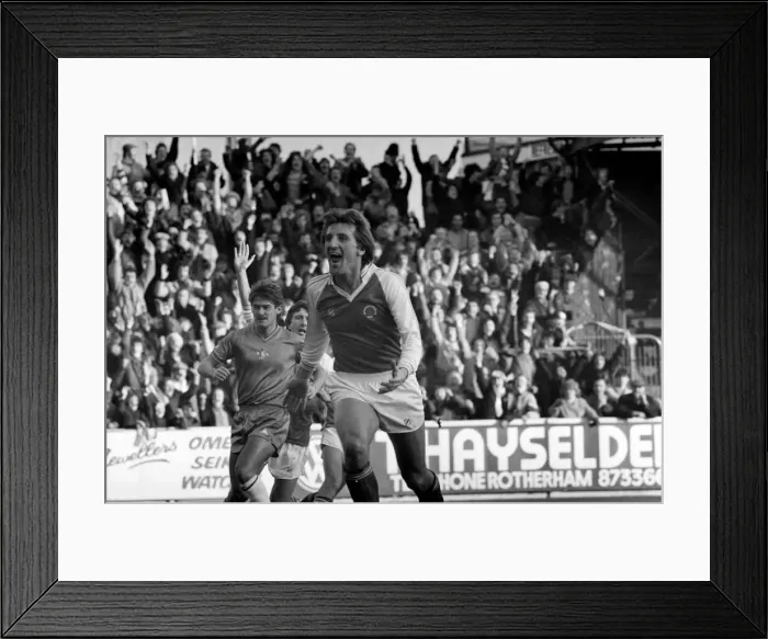 Framed Print : Rotherham United 6 v. Chelsea 0. Division 2 Football October 1981 MF04-14-030 Framed Print : Rotherham United 6 v. Chelsea 0. Division 2 Football October 1981 MF04-14-030