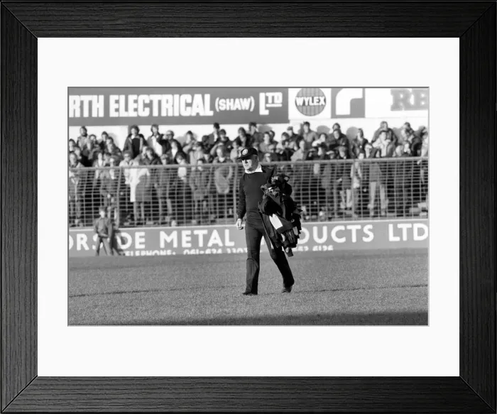 Framed Print : Oldham 3 v. Newcastle United 1. Division 2 Football October 1981 MF04-13-046 Framed Print : Oldham 3 v. Newcastle United 1. Division 2 Football October 1981 MF04-13-046