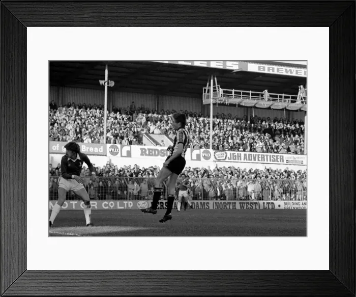 Framed Print : Oldham 3 v. Newcastle United 1. Division 2 Football October 1981 MF04-13-114 Framed Print : Oldham 3 v. Newcastle United 1. Division 2 Football October 1981 MF04-13-114